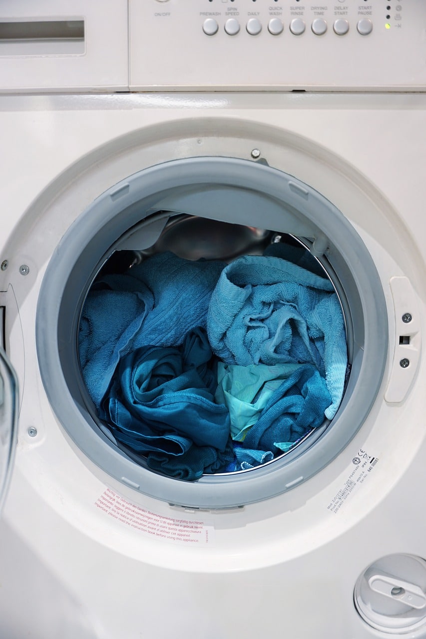 La méthode de lavage des serviettes qui fait fureur sur Internet : elle permet d'économiser de l'argent, la machine à laver et les serviettes sont toujours aussi douces et parfumées !