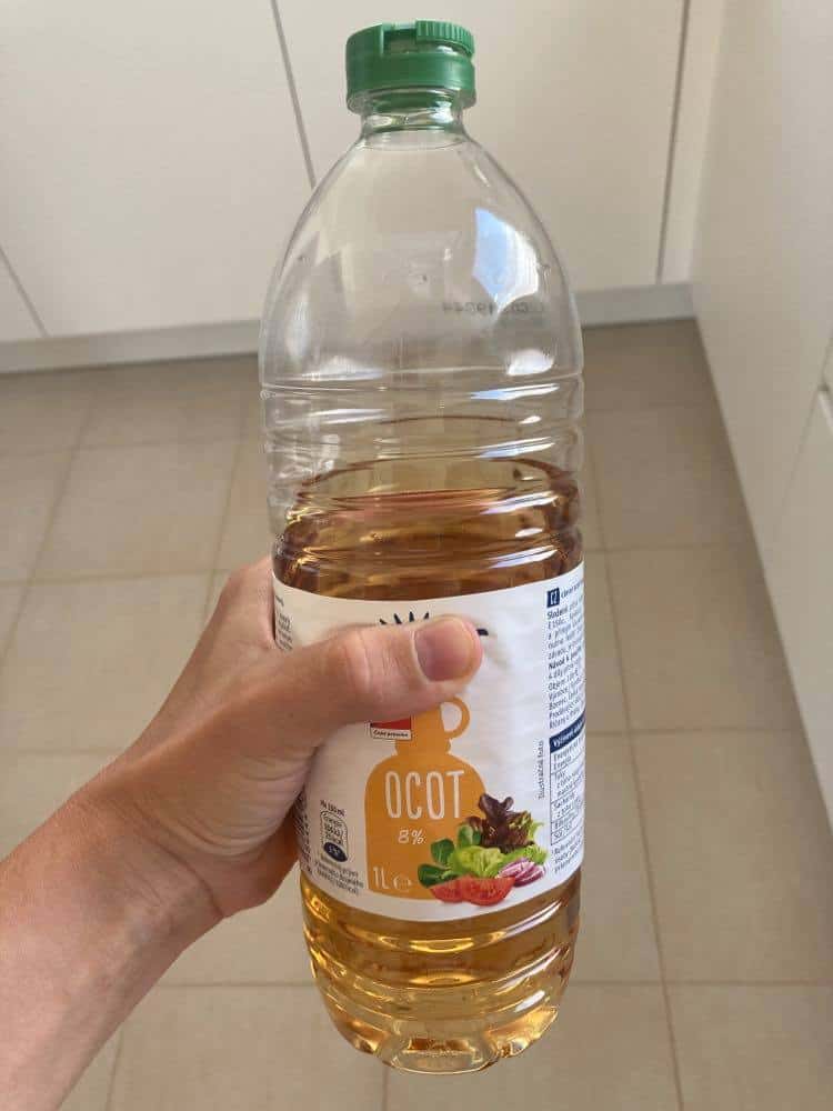 Prenez un bocal de vinaigre, des clous de girofle ordinaires et conservez bien cette astuce maison : Je l'utilise depuis des années et je le conseille à tout le monde !